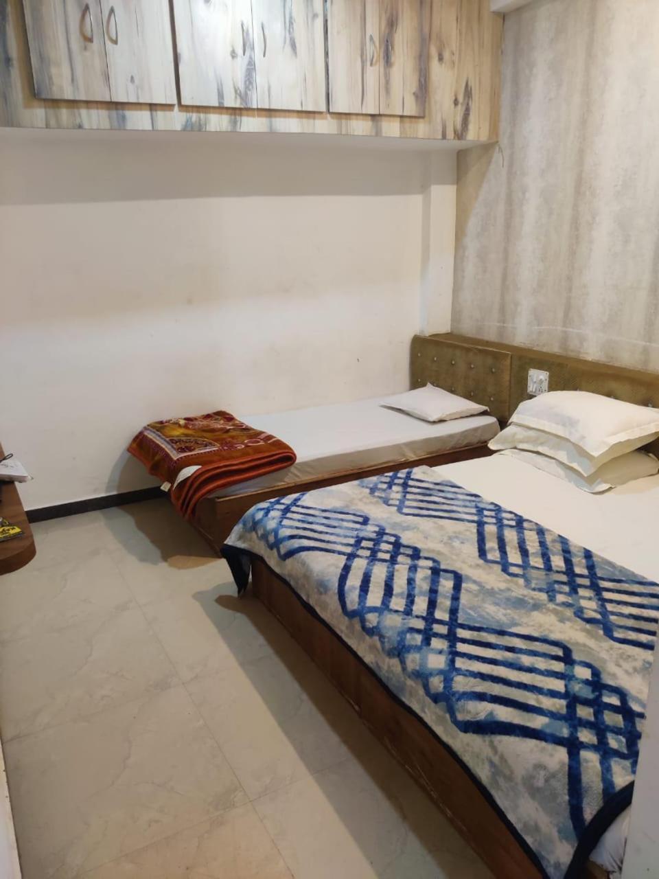 Hotel Amritam Inn Ujjain Exteriör bild